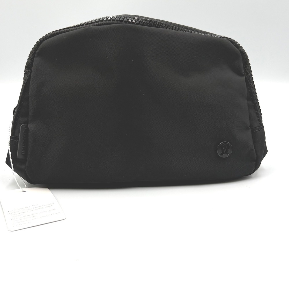 Lululemon Everywhere Belt Bag 1L Black Fanny Pack Waist Bag‎ LU9B77S NWT Unisex